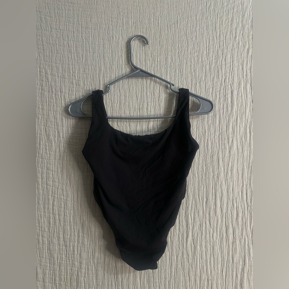 SKIMS Fits Everybody Square Neck Bodysuit size L - Picture 2 of 4